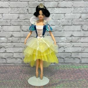 Disney PRINCESS SNOW WHITE Ballerina Disney Store Doll 2003